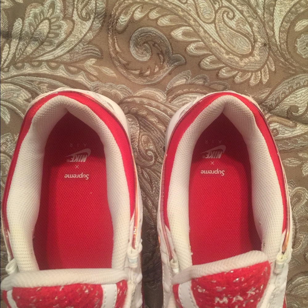 Nike “Supreme” Air max size10 NEW. TRADES ACCEPT